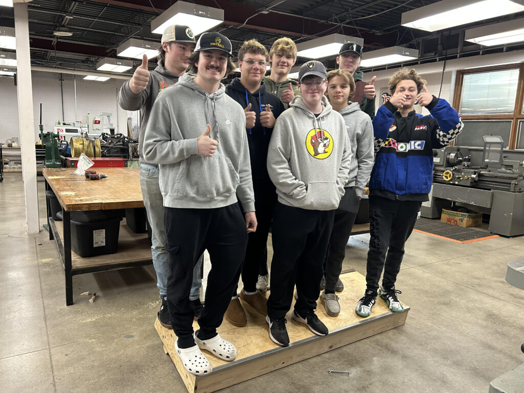 Ashwaubenon High School Advanced Engineering Students